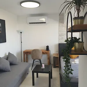 Maya New -panoramic Sea&citycentre View, חיפה